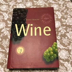 Wine Book by André Dominé